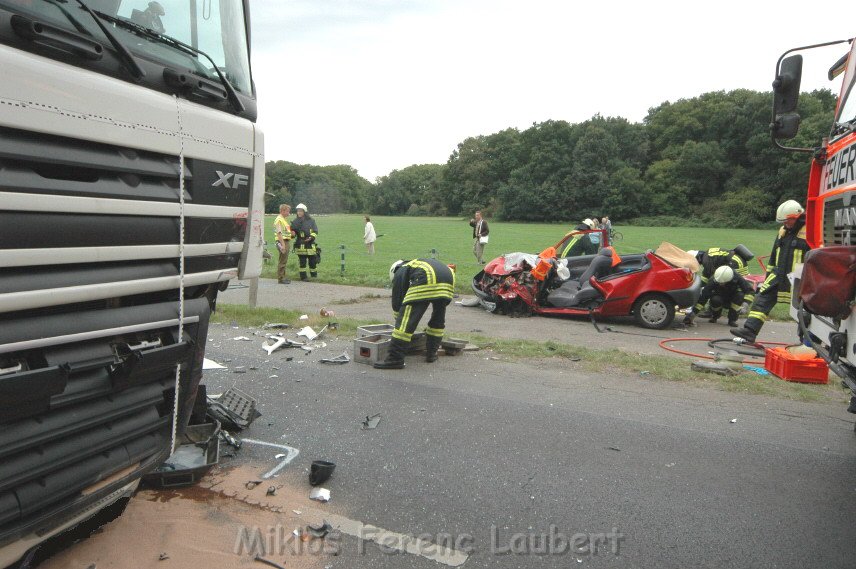 VU LKW PKW Koeln Suelz Berrenratherstr 07 .jpg